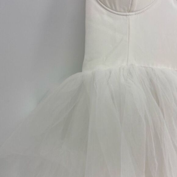 Blithe LA Women's White Tube Ruffle Gown Maxi Dress Size Medium - Picture 2 of 9